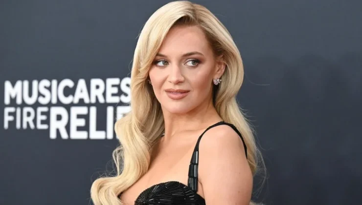 Kelsea Ballerini Height